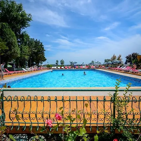 Hotel Complex Majestic