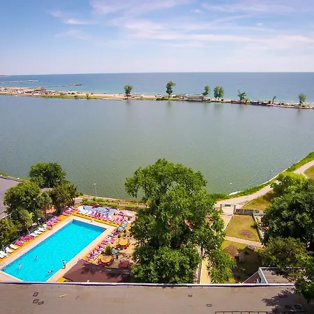 Hotel Complex Majestic 3*